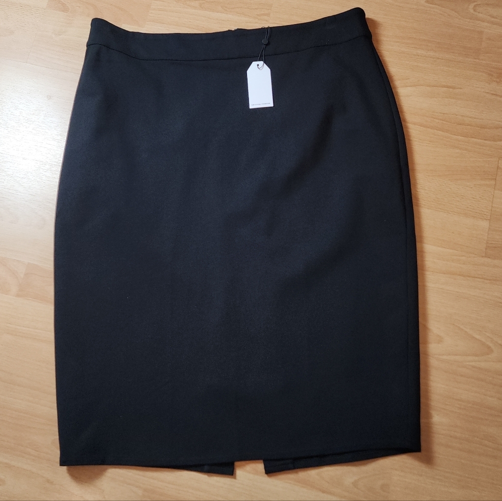 NWT Universal Standard Black Ponte Knit Midi Pencil Skirt Size 22/24 3X (Large)‎